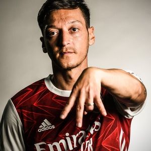 Meet your Posher, Eli